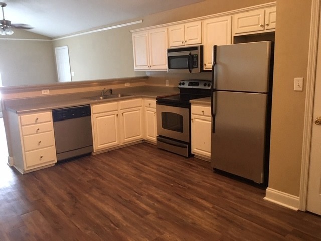 Foto principal - 100 Fair Oaks Dr