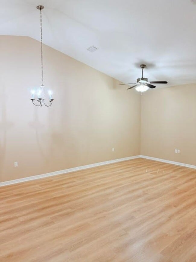 Foto del edificio - 113 Brunswick Ln