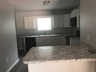 Building Photo - 2321 Reneke Ave