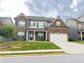 Building Photo - 4675 Silver Oak Dr SW