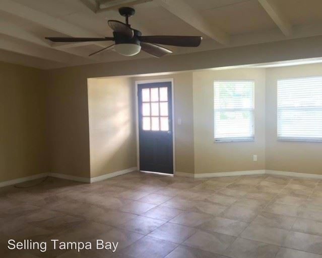 Building Photo - 3 br, 1 bath House - 4104 W Mango Ave