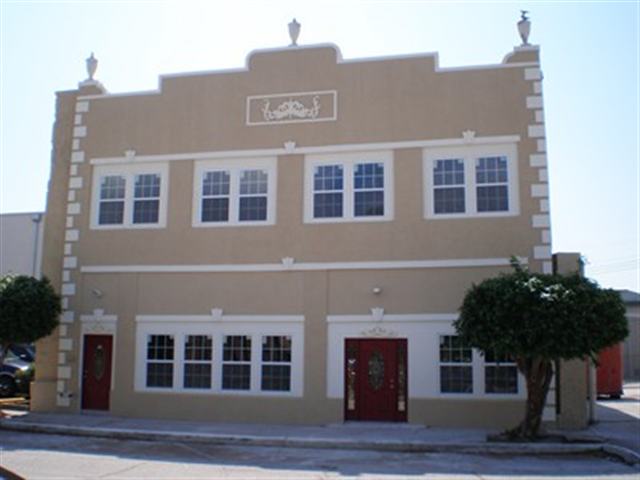Building Photo - 2317 Winnie St