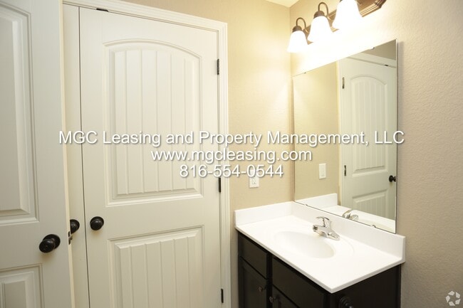 Foto del edificio - 132 Barberry Ln