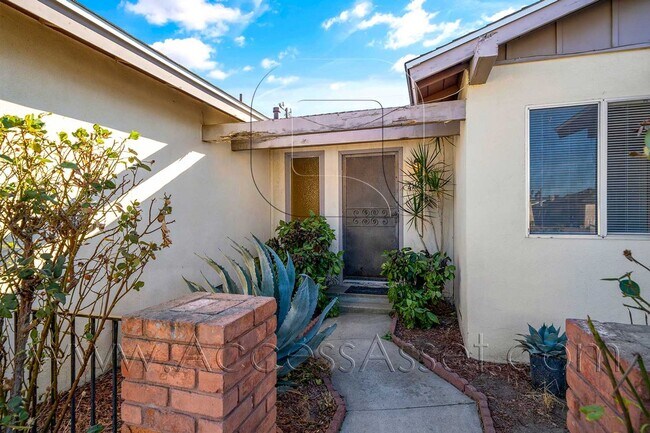 Foto del edificio - Charming 3 Bed/2 Bath Single-Story Home In...