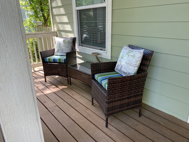 Photo - 1011 Everett Pl House