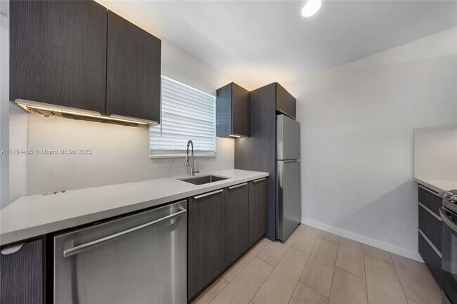 Foto del edificio - 709 NE 22nd Dr
