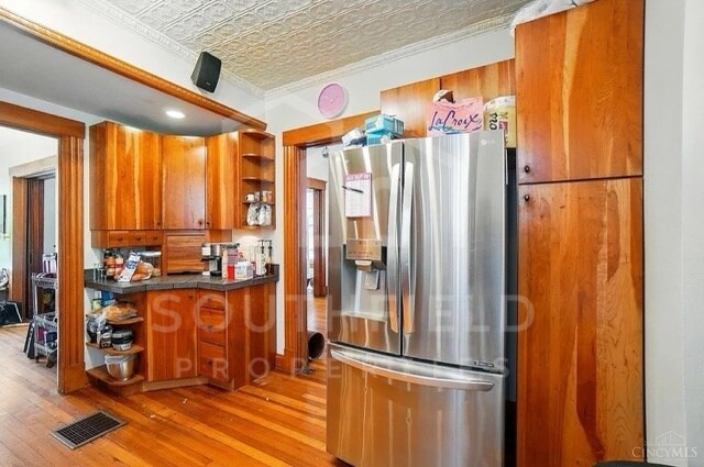 Building Photo - 2319 Victor St