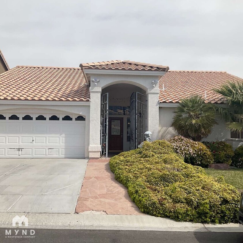 Foto principal - 9054 Claretta Dr