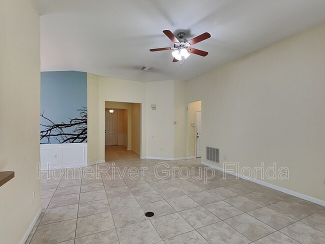 Building Photo - 8614 Abbotsbury Dr