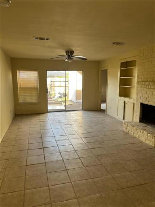 Foto del edificio - For Rent