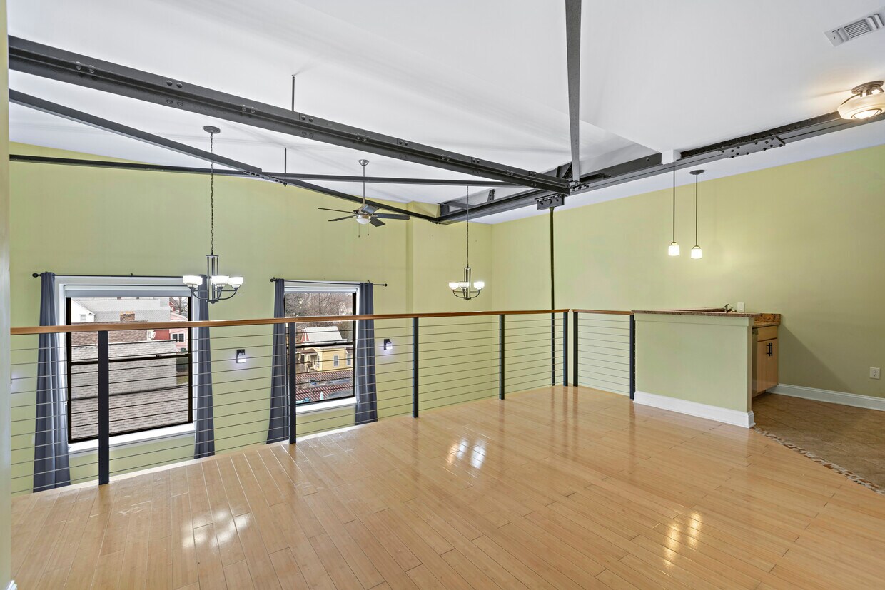 Primary Photo - 59-63 W 30th St