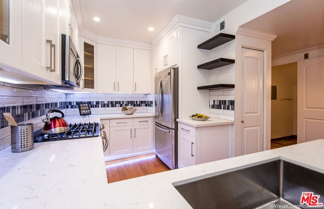 Foto del edificio - 514 S Barrington Ave