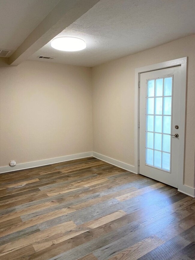 Building Photo - 3429 3rd St