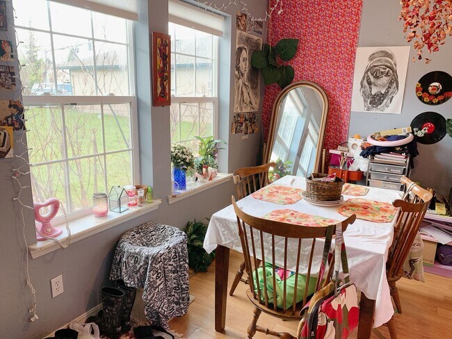 Building Photo - 2430/2434/2436 Pacific Street