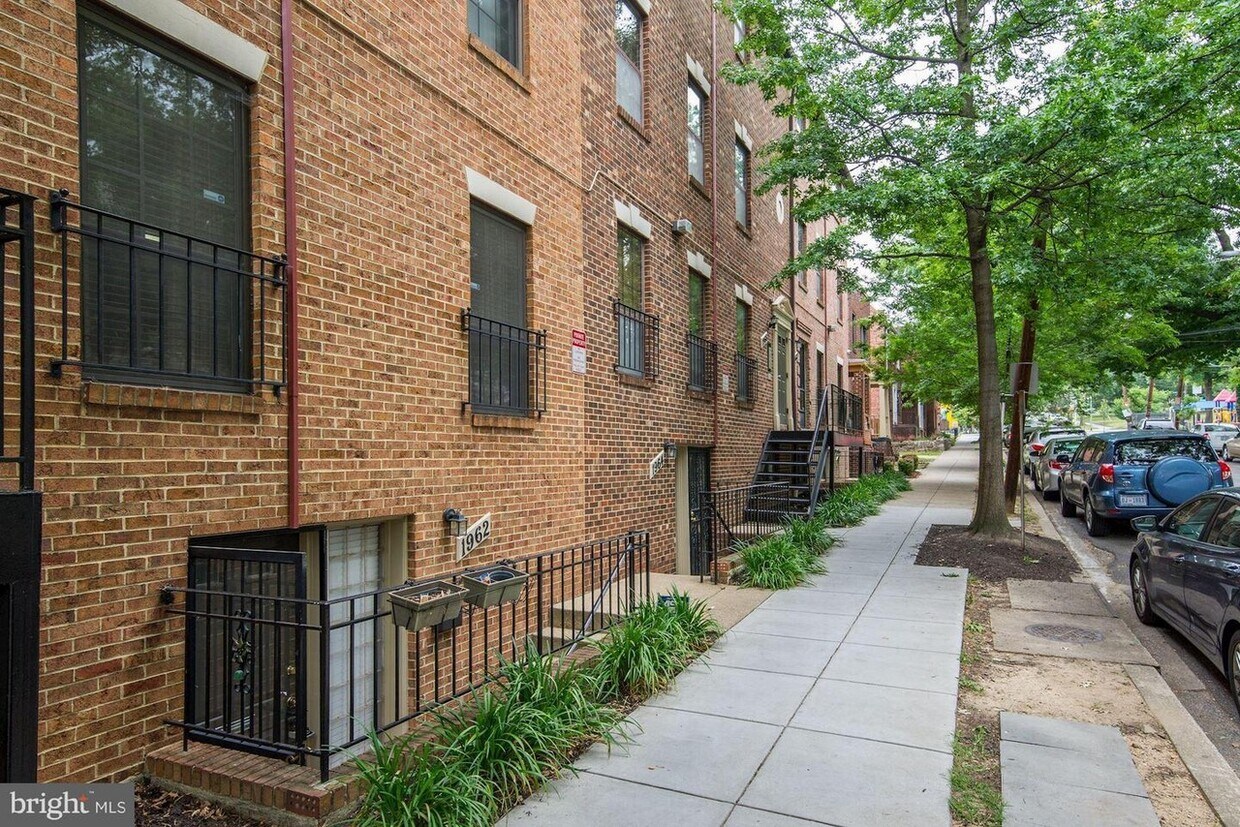 1962 Naylor Rd SE Unit 16, Washington, DC 20020 Condo for Rent in