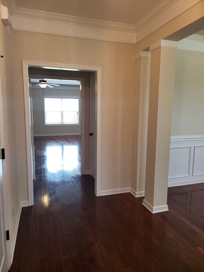 Foto del edificio - 284 Big Oak Ln