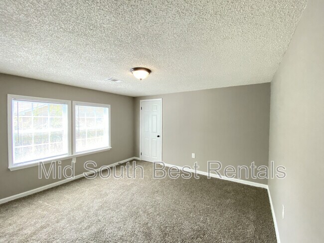 Foto del edificio - 502 S Border St