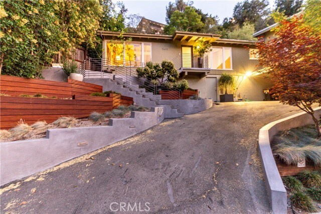 Foto principal - 2412 Canyon Oak Dr