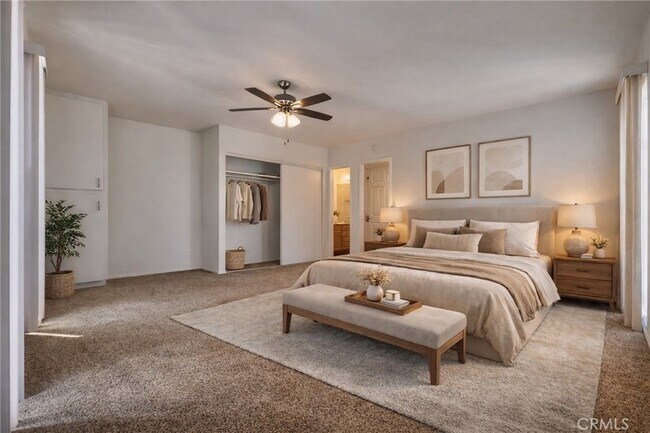 Foto del edificio - 815 N Rose Ave