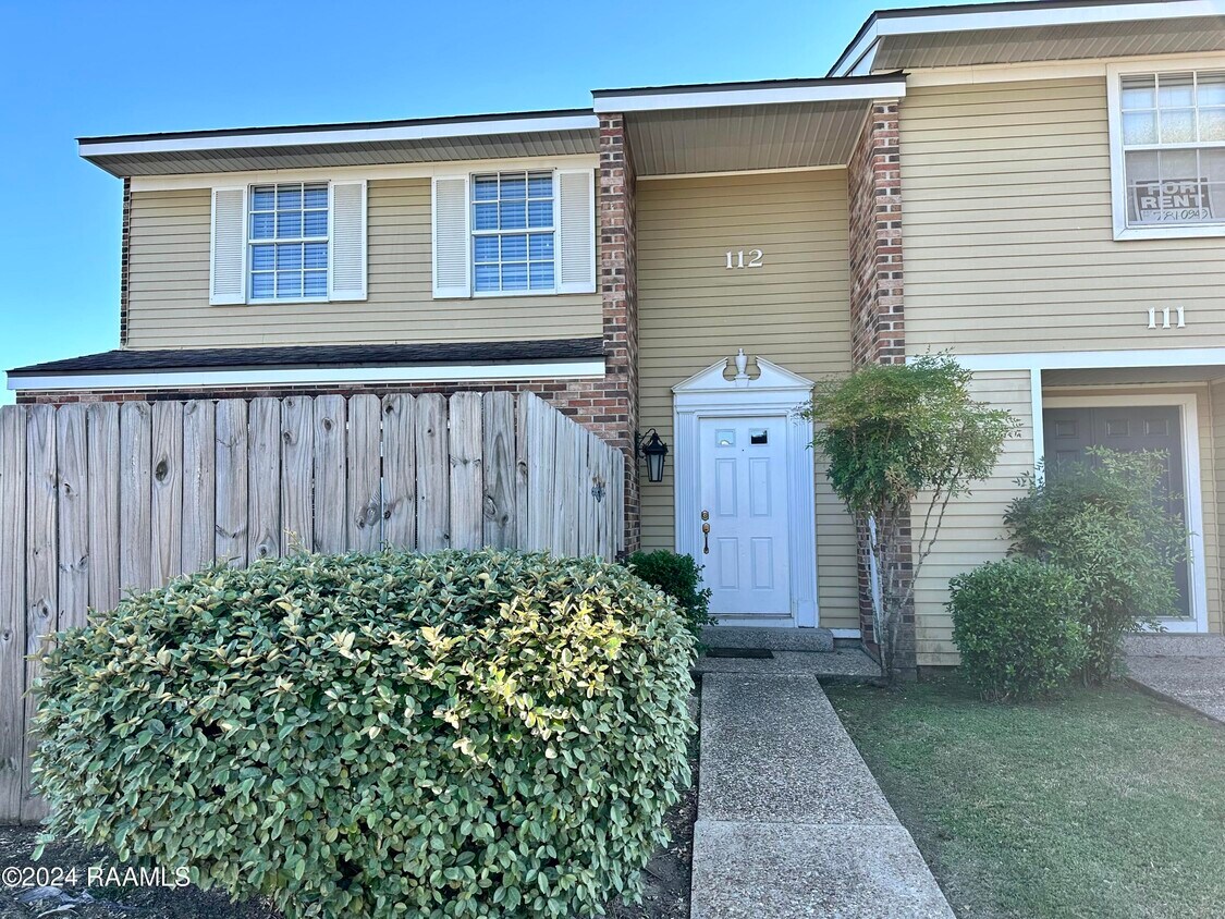 Primary Photo - 200 Lodge Dr