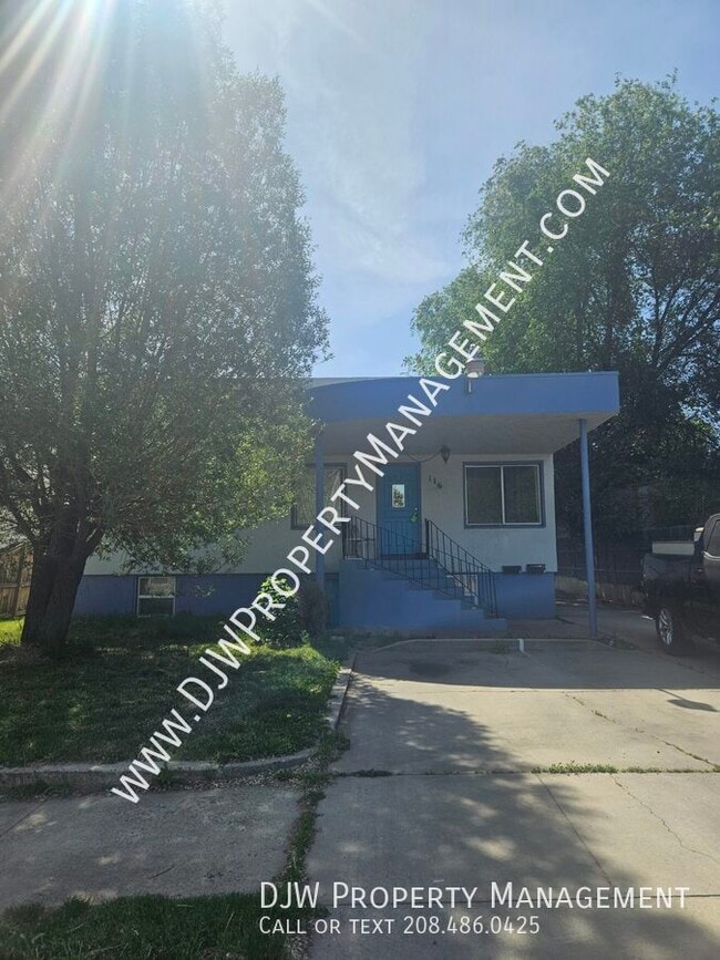 Building Photo - 116 22nd Ave S