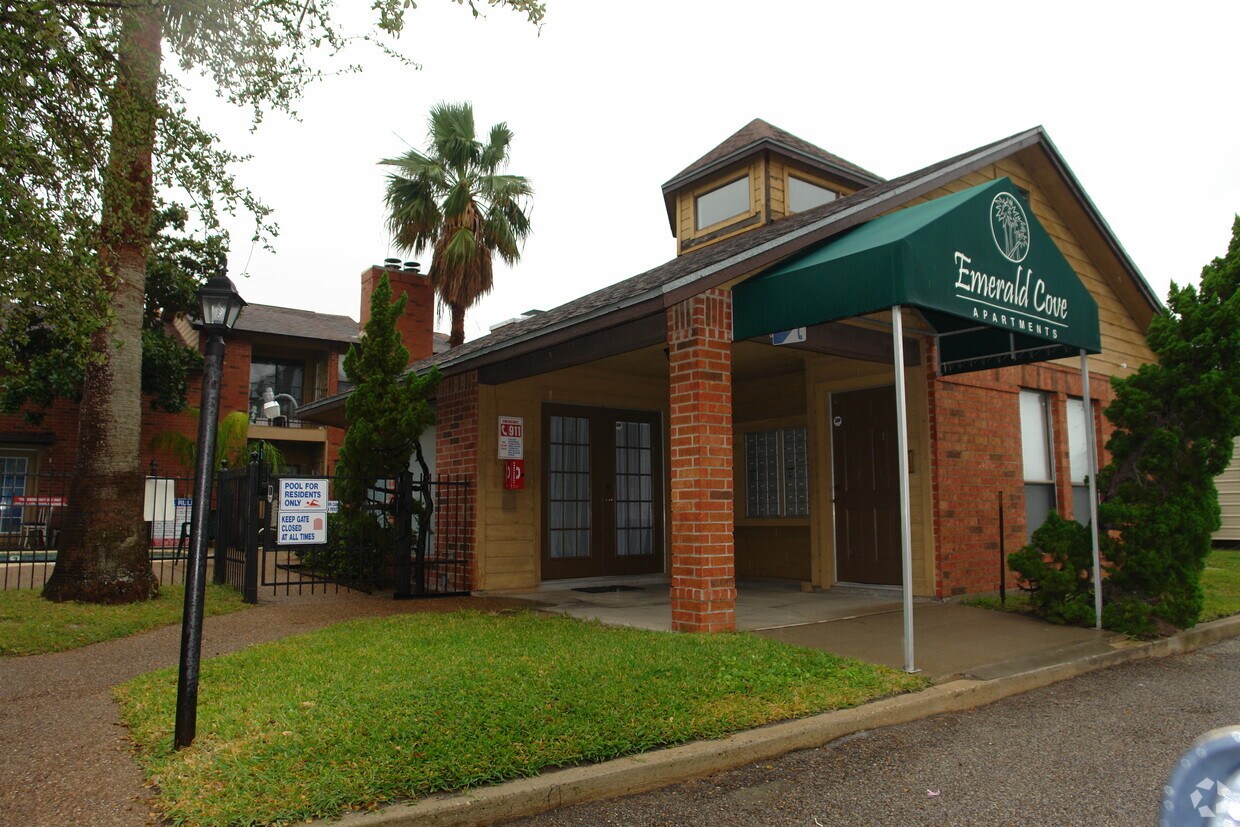 Foto del edificio - 1921 Waldron Rd