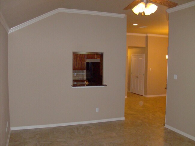Foto del edificio - Gorgeous 2 bed/2 bath near Bunny Trail in ...