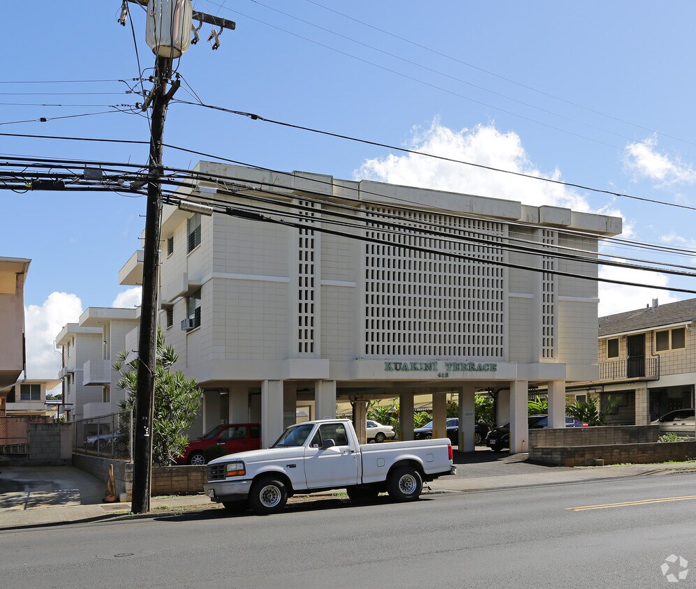 Building Photo - Kuakini Terrace