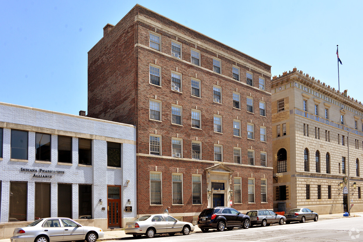 Building Photo - Blue Triangle