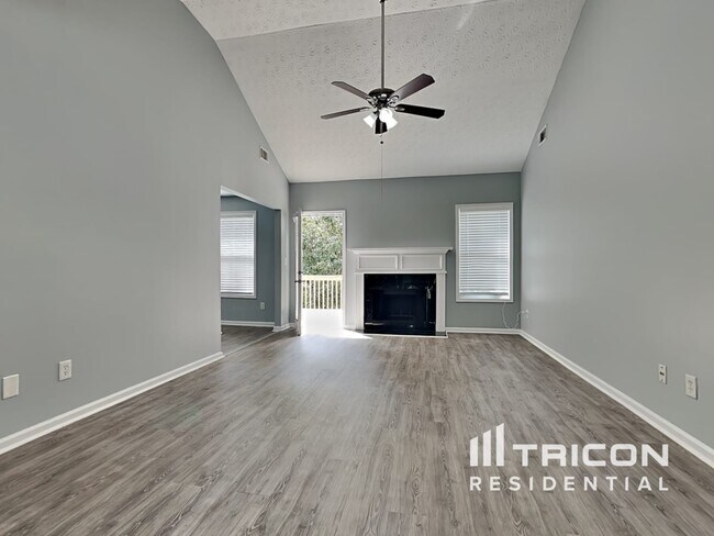 Building Photo - 325 Longcreek Drive Covington GA