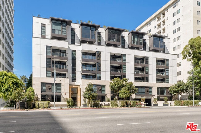 Foto del edificio - 10777 Wilshire Blvd