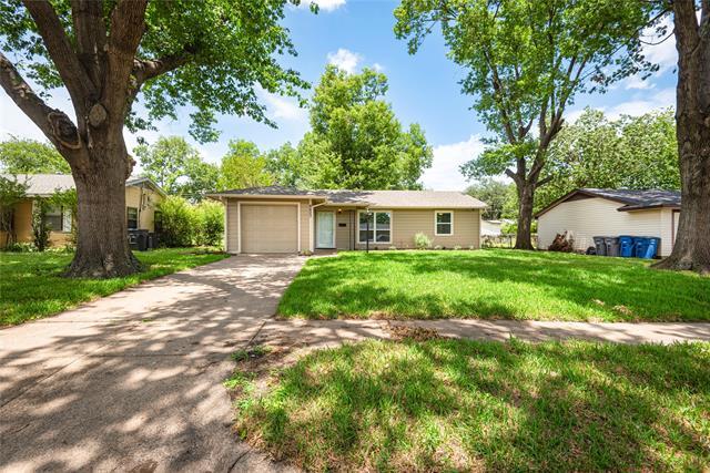 Foto principal - 8403 Glen Regal Dr
