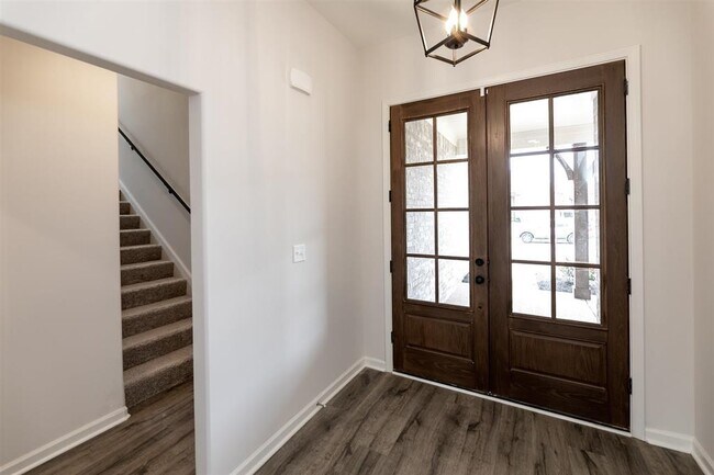 Building Photo - 125 Dogwood Springs Dr