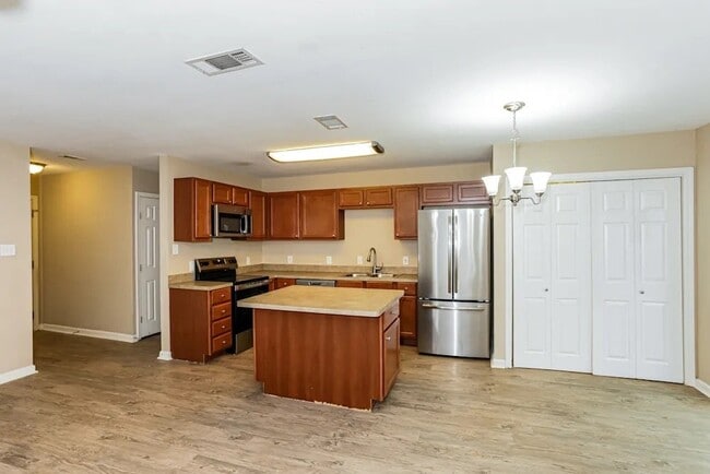 Building Photo - 2309 Tallowood Ct