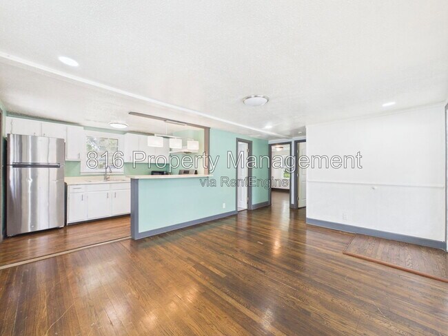 Foto del edificio - 810 S Woodland Ave