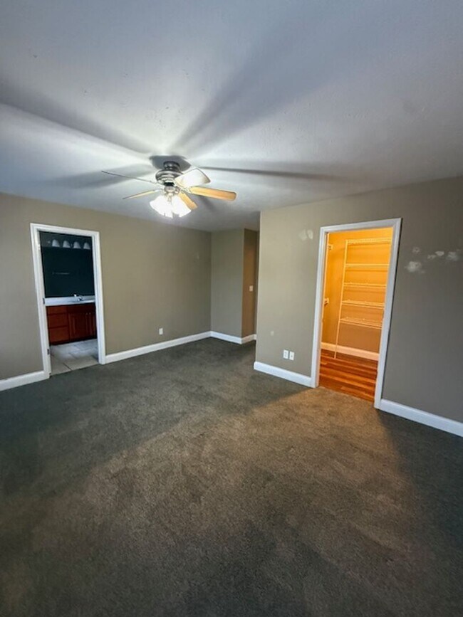 Foto del edificio - 409 DALHLIA