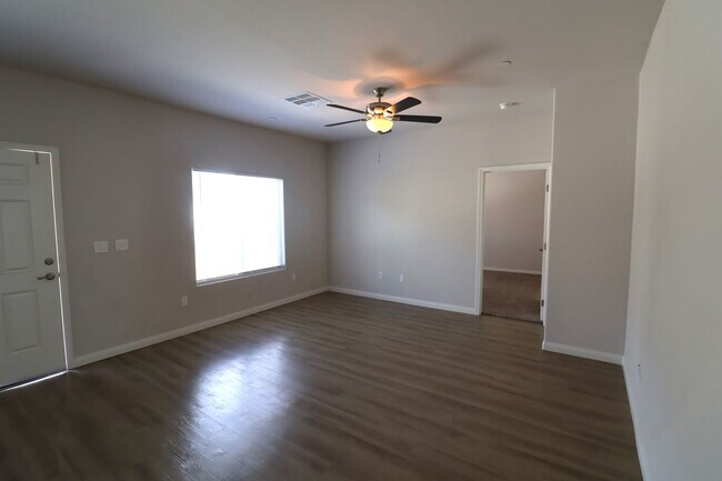 Foto del edificio - Northview Meadows Luxury Duplexes