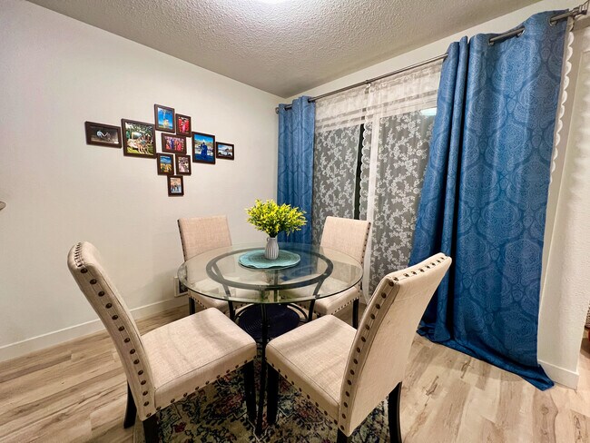 Foto del edificio - 14609 NE 45th St