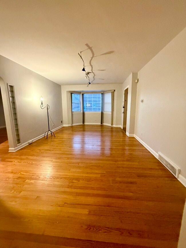 Building Photo - 314 E 83rd St