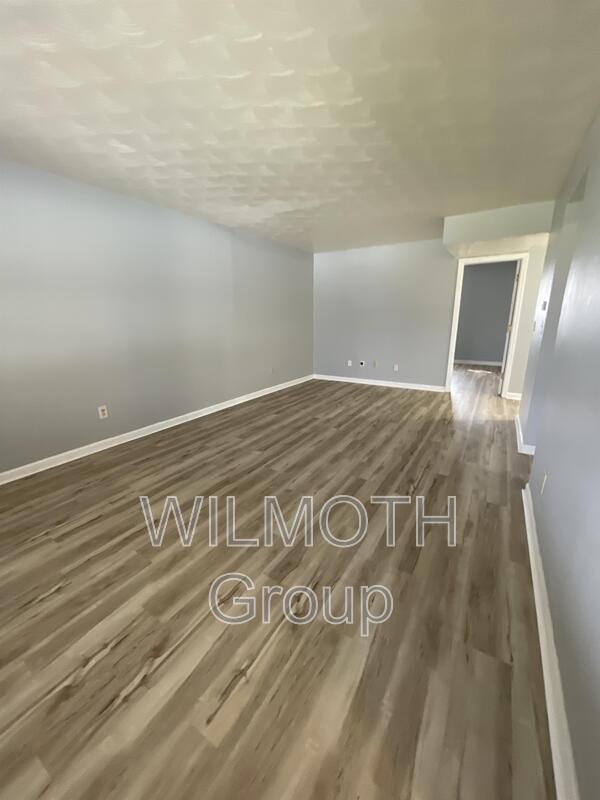 Primary Photo - 1320 Millerwood Dr