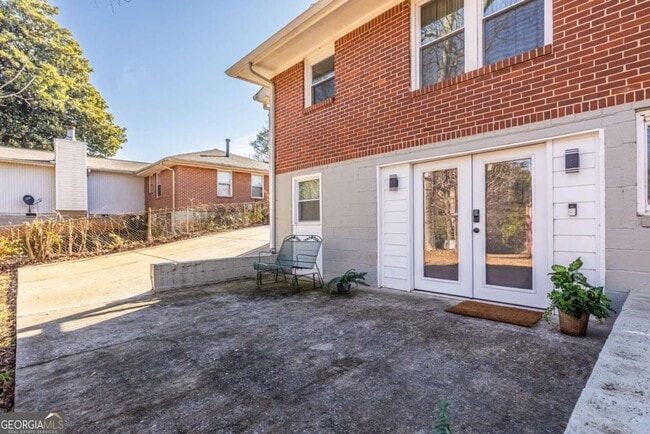 Foto del edificio - 1122 Elaine Dr