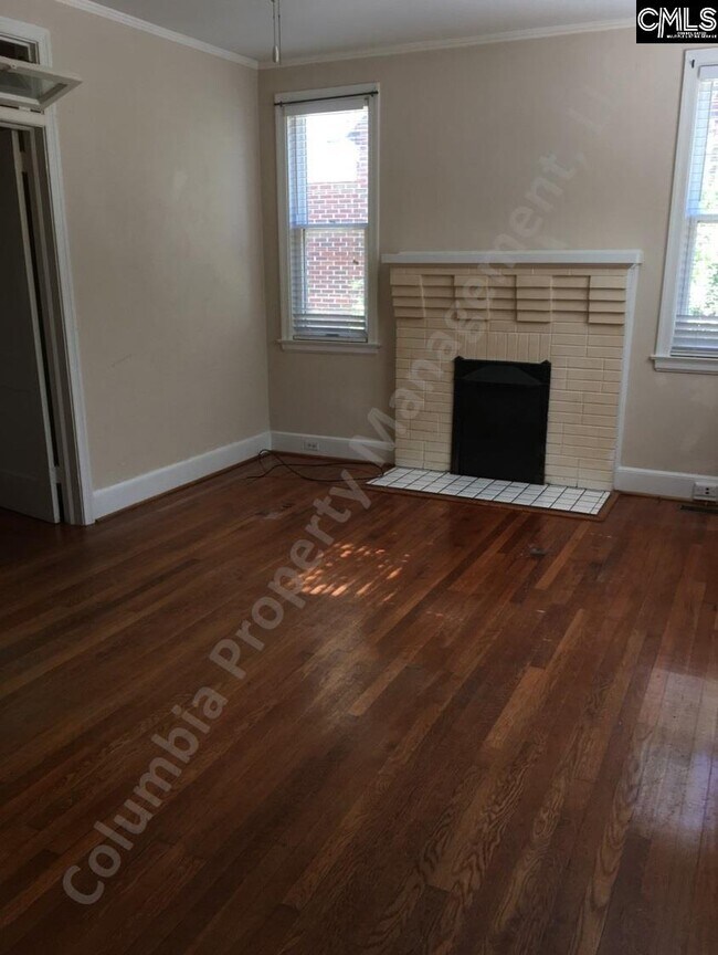 Building Photo - 335 S Woodrow St