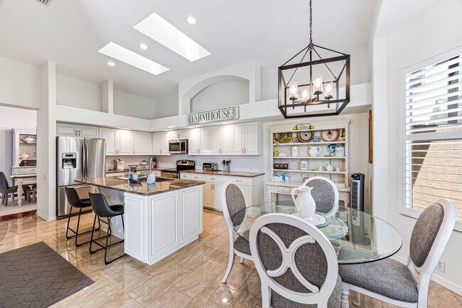 Foto del edificio - Furnished Single Family Home in Quail Vill...