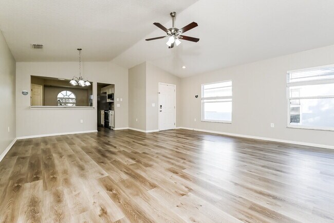 Building Photo - 22804 Richardson Ln