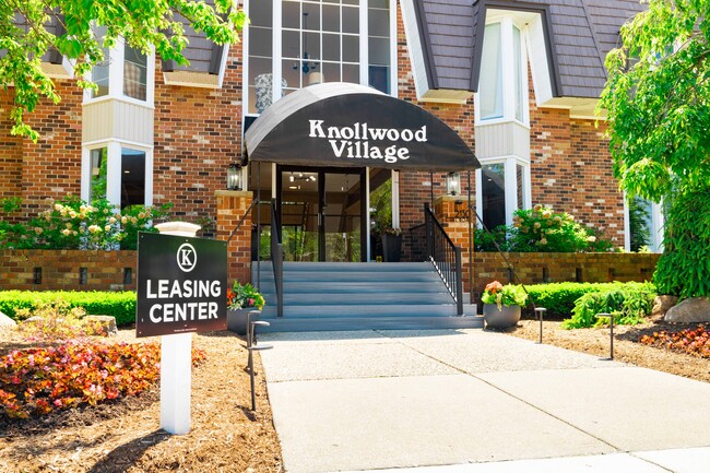 Foto del edificio - Knollwood Village Apartments