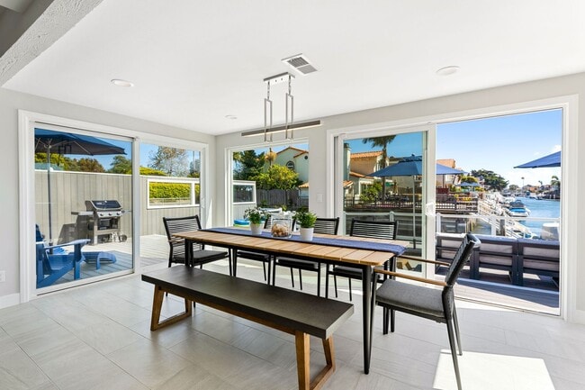 Building Photo - 3810WH - The Hemlock Hideaway | 4 Bed 2.5 ...