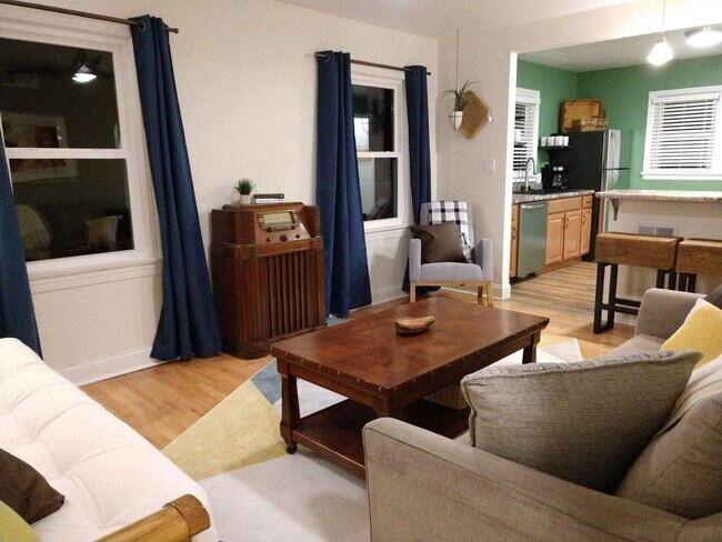 Foto del edificio - 2 Bedroom House in Oshkosh