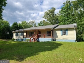 Building Photo - 673 Newton Rd