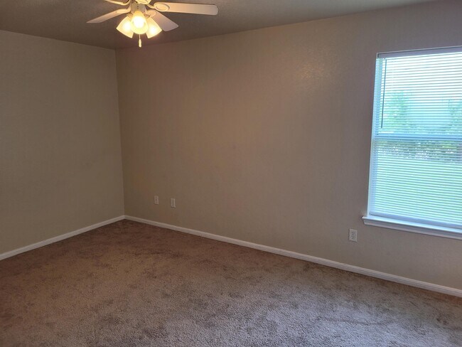 Foto del edificio - 4604 Acorn Creek Trail