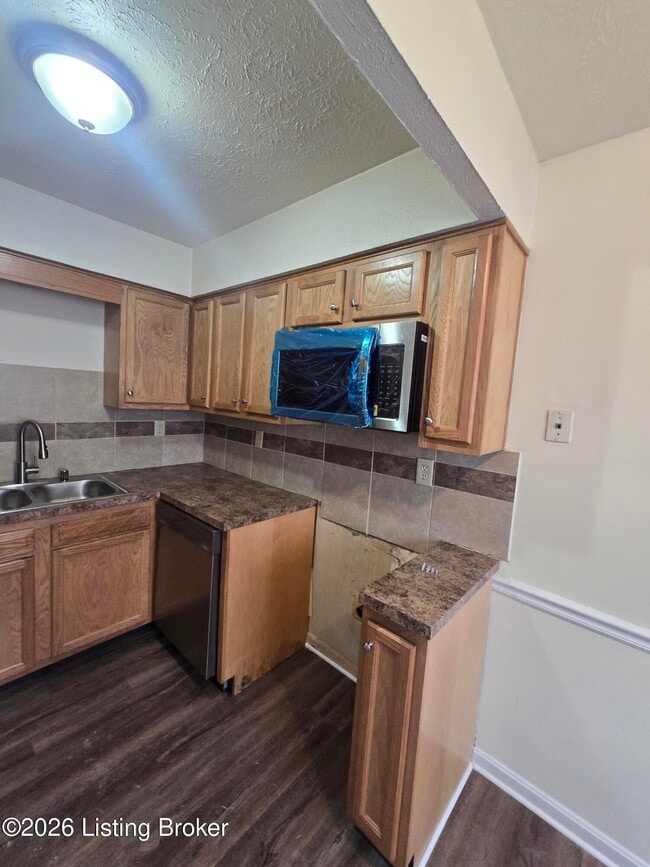 Building Photo - 3212 Springfield Dr